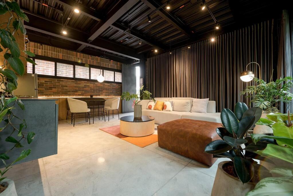 Hotel Meridiano Lofts Medellín Eksteriør billede